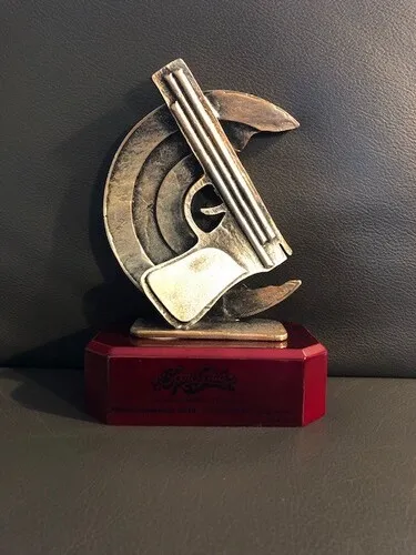 Uitgereikte Sportstimuleringsprijs Midden-Drenthe aan SV Beilen